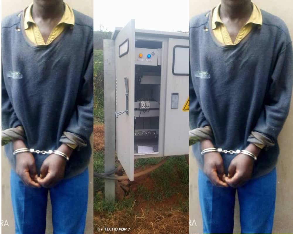 Nyaruguru: Yafashwe amaze guca urugi rw’agasanduku k’amashanyarazi