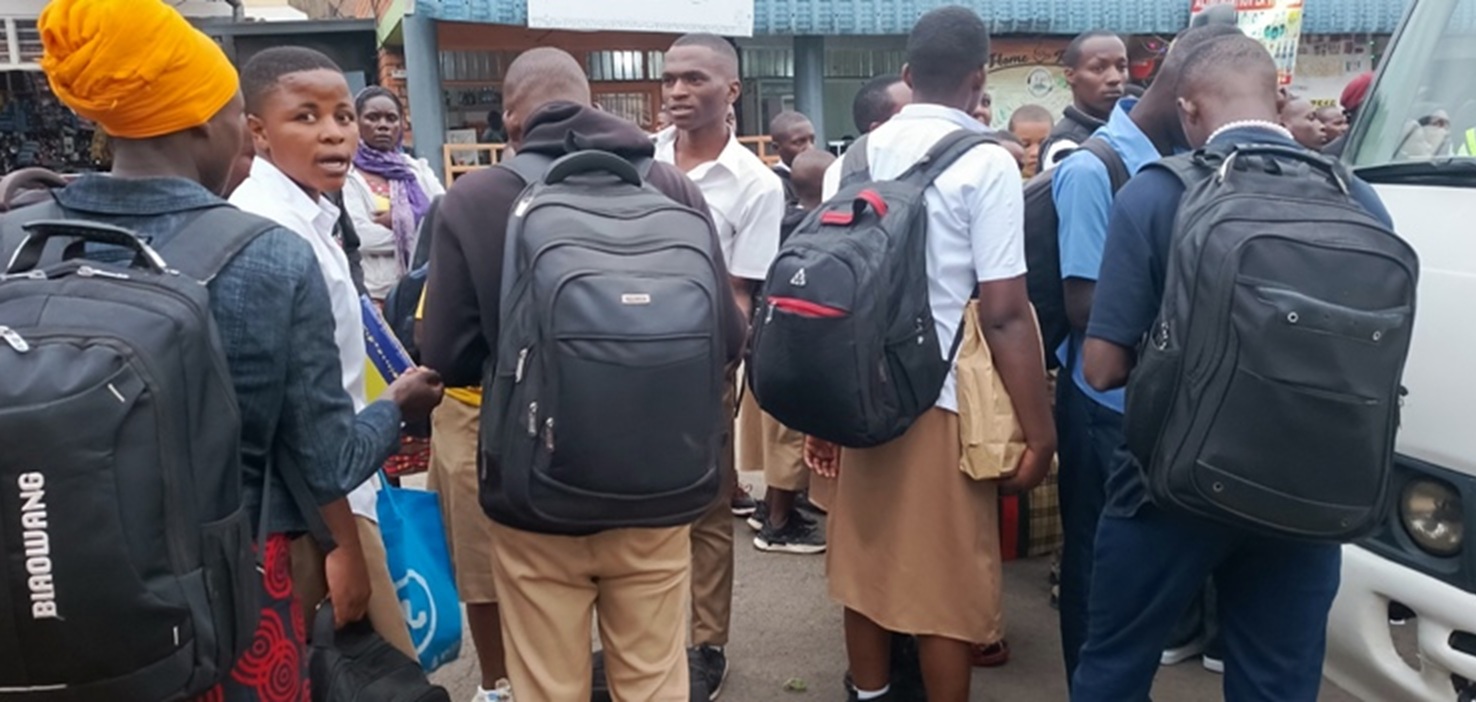 Musanze: Ibyishimo by’iminsi mikuru byibagije bamwe kuzigamira ishuri