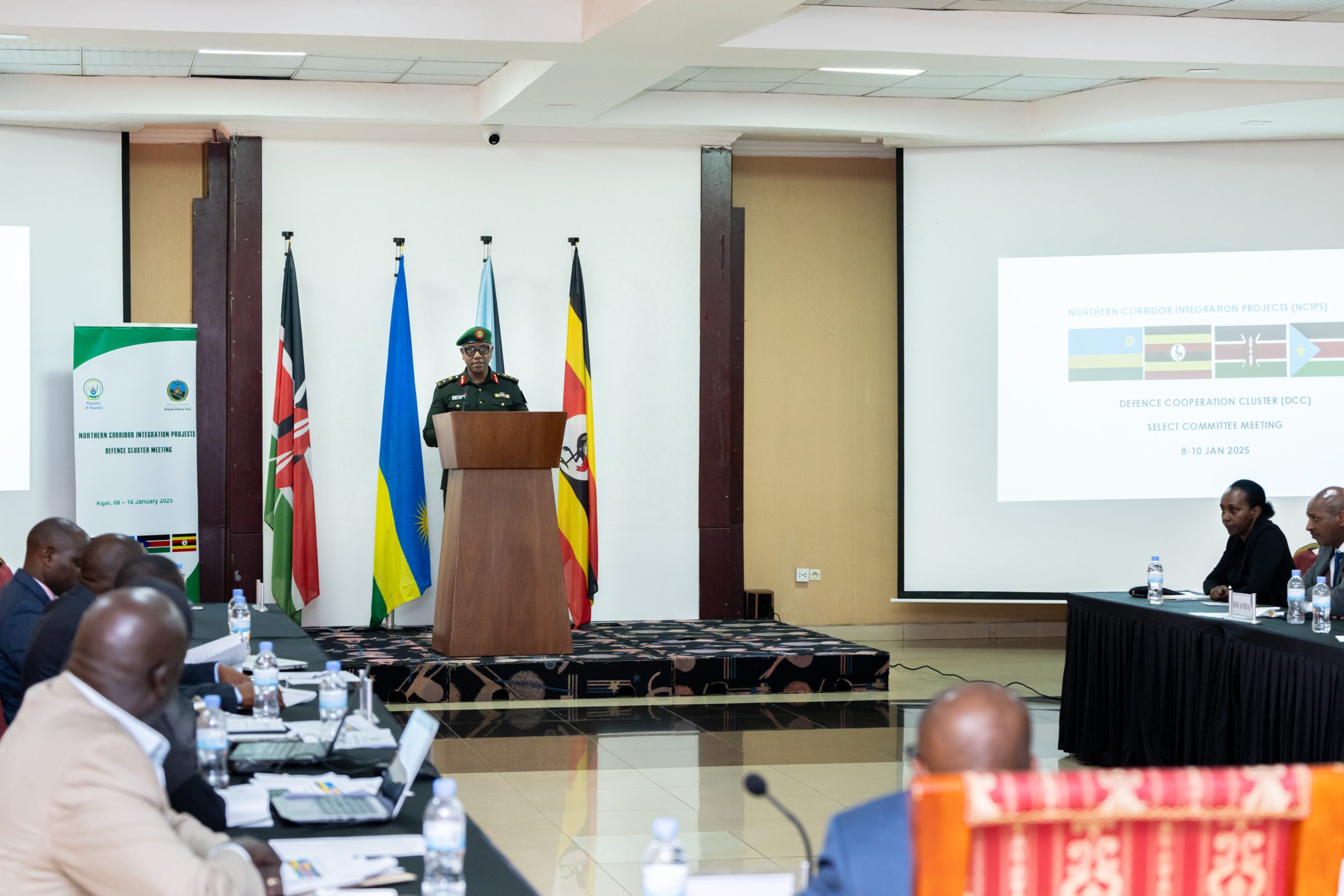 I Kigali hateraniye inama yiga ku kunonosora amasezerano yasinywe mu bya gisirikare