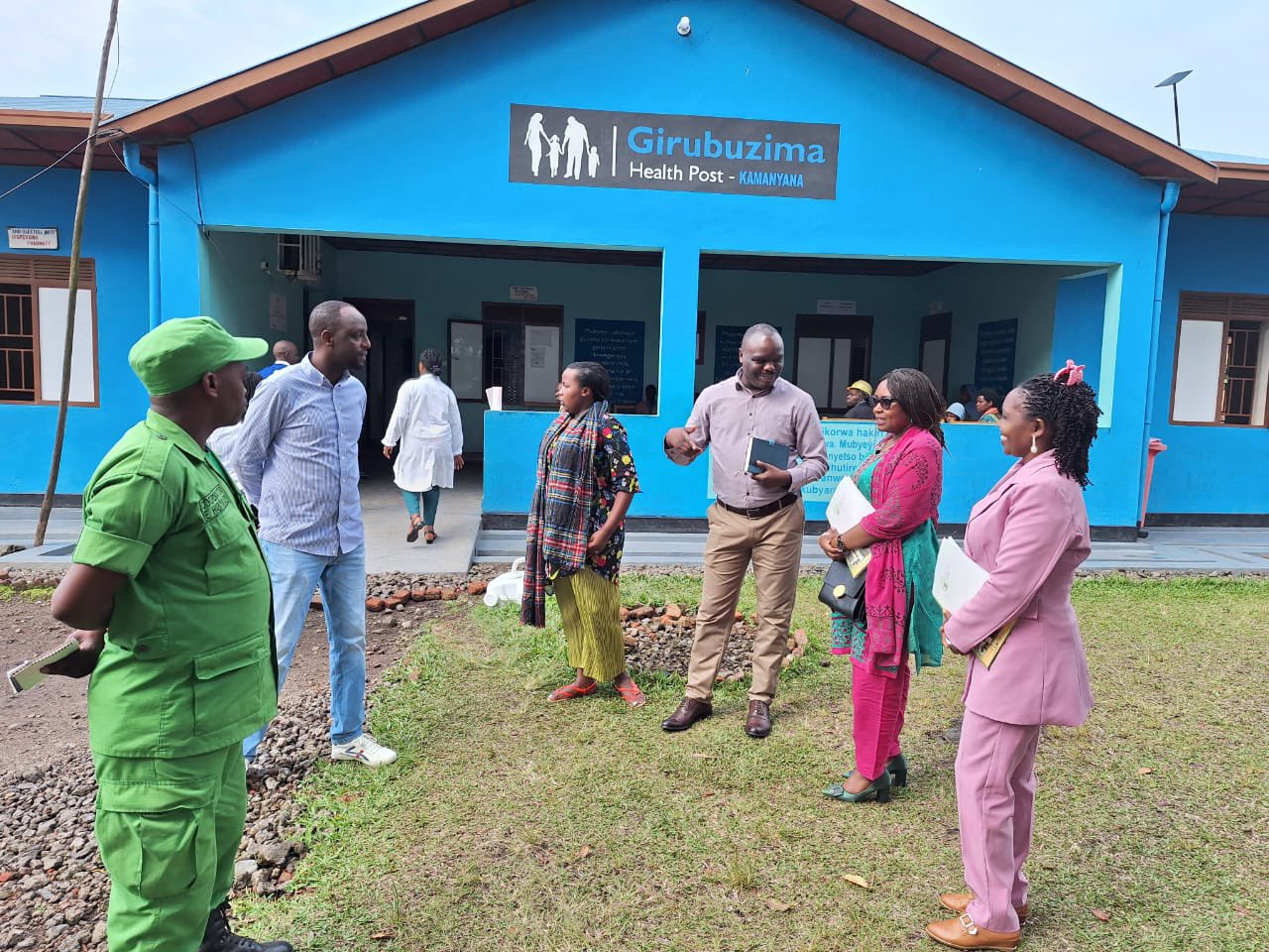 Abasenateri batangiye kugenzura iterambere ry’amavuriro y’ibanze mu Rwanda