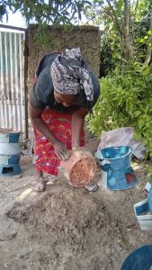 Ukora imbabura yatangiriye ku 30 000 none yinjiza 900 000