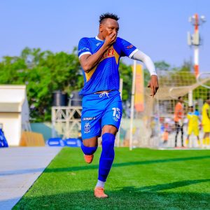 Nsabimana Aimable yongeye gukozanyaho na    Rayon Sports kubera miliyoni 5 Frw