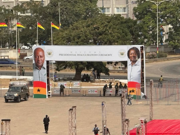 Perezida Mushya wa Gahna John Mahama ararahira