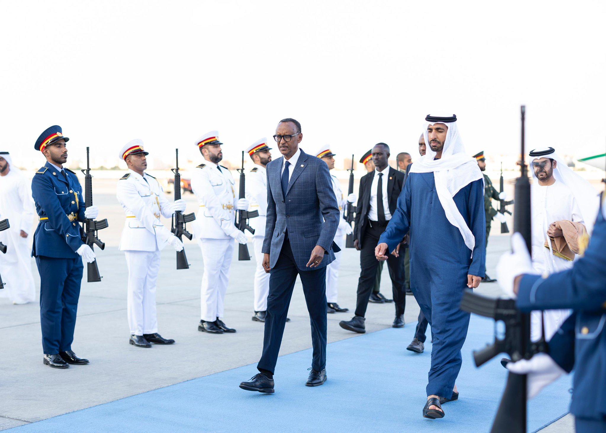 Perezida Kagame yitabiriye inama yiga ku kubaka ibiramba i Abu Dhabi