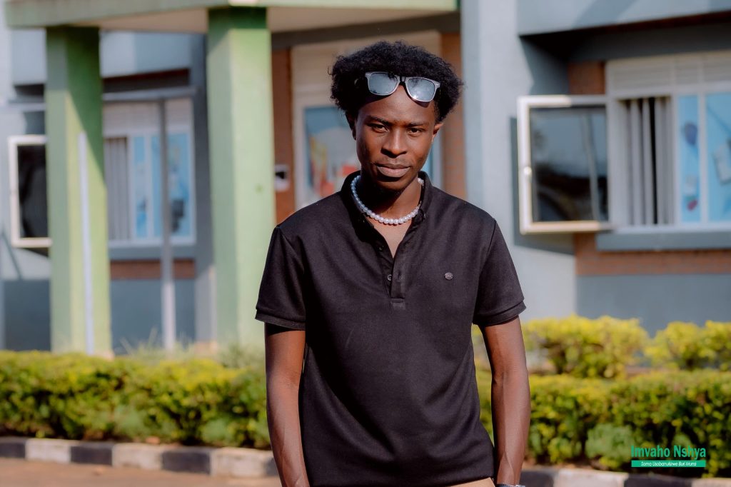 Ubwibone bwamubujije kubyina mu rusengero ahimba indirimbo