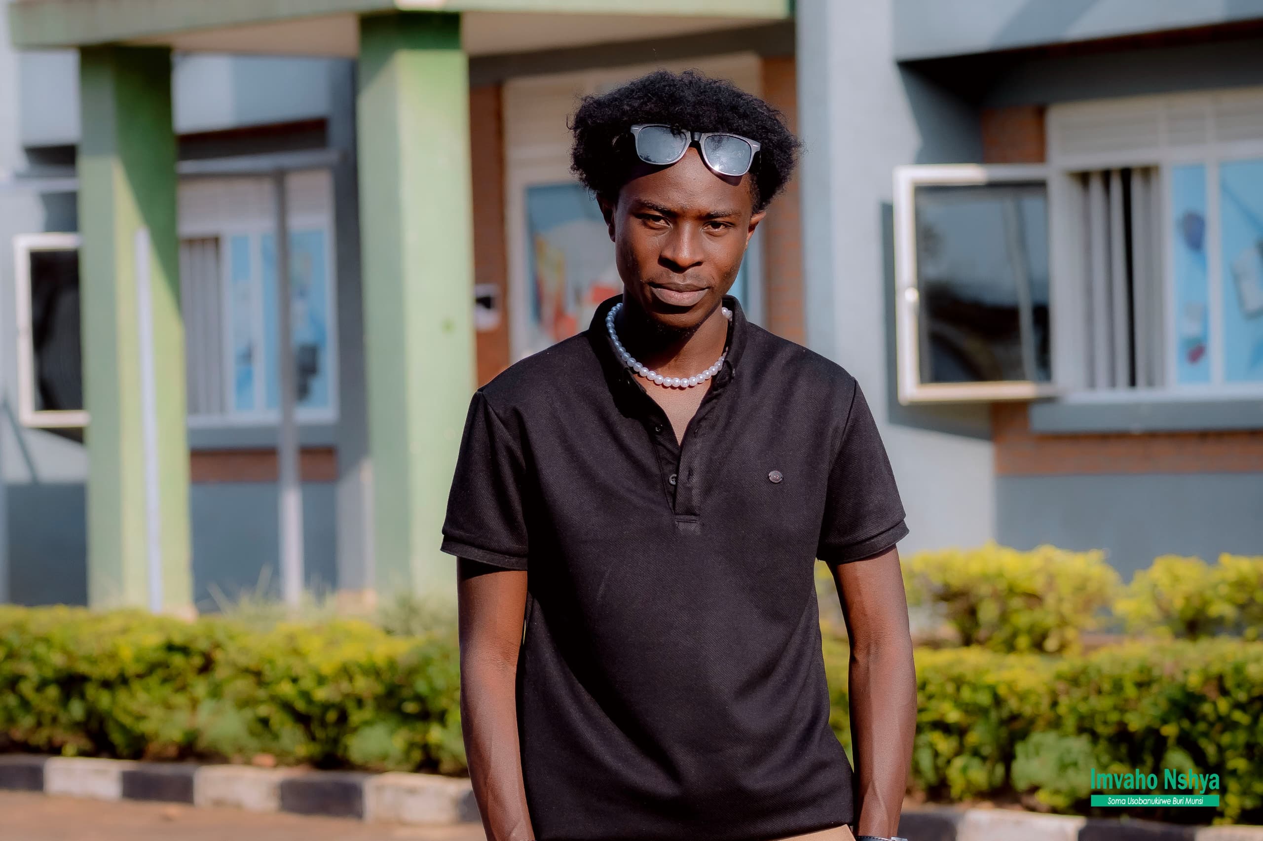 Ubwibone bwamubujije kubyina mu rusengero ahimba indirimbo