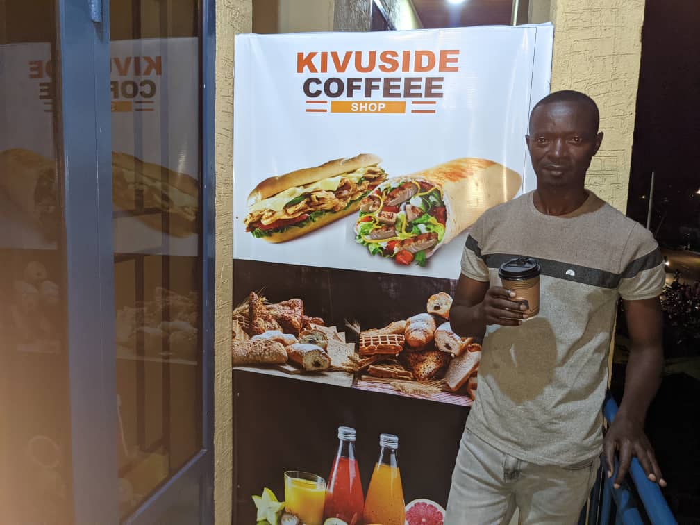 Nyamasheke: Yaretse akazi arikorera, arakoresha 11 ahemba 1.500.000 Frw
