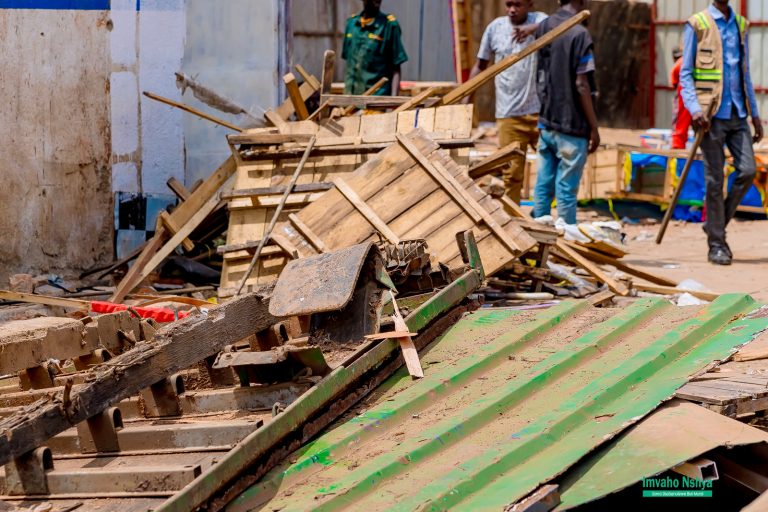 Nyabugogo: Abakoreraga mu nzu nto na kiyosike babuze aho berekeza nyuma yo gusenyerwa