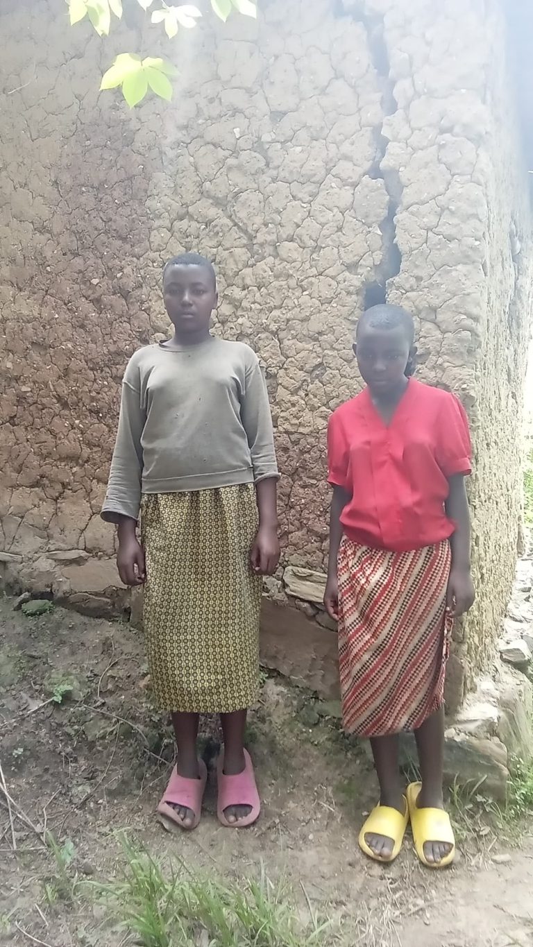 Karongi: Abana 2 bapfushije ababyeyi bagasigara bonyine bakeneye gusanirwa inzu