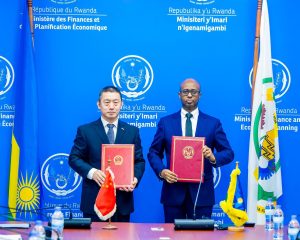 U Rwanda n’u Bushinwa basinyanye amasezerano y’inkunga asaga miliyari 66 Frw