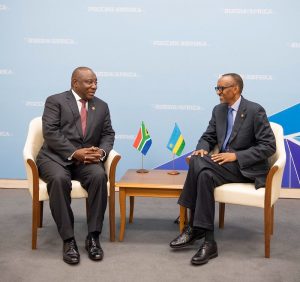 Perezida Kagame na Ramaphosa baganiriye ku kibazo cya RDC