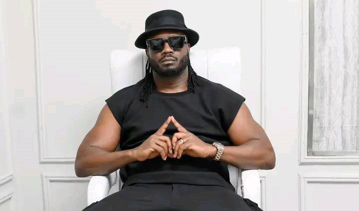 Bebe Cool mu byishimo by’umuhungu we wasinyishijwe n’ikipe ya NEC FC