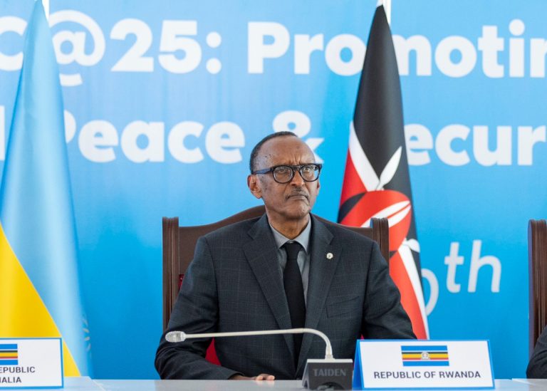 Perezida Kagame yanenze EAC yigize nk’iyatunguwe ku kibazo cya RDC na M23