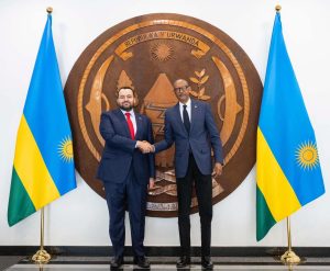 Perezida Kagame yakiriye Dr. Mohammed wo muri Qatar baganira ku mibanire n’iterambere