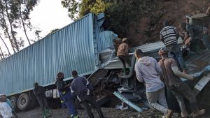 Nyamasheke: Umushoferi w’ikamyo yo muri Uganda yagonze umukingo arapfa&nbsp;