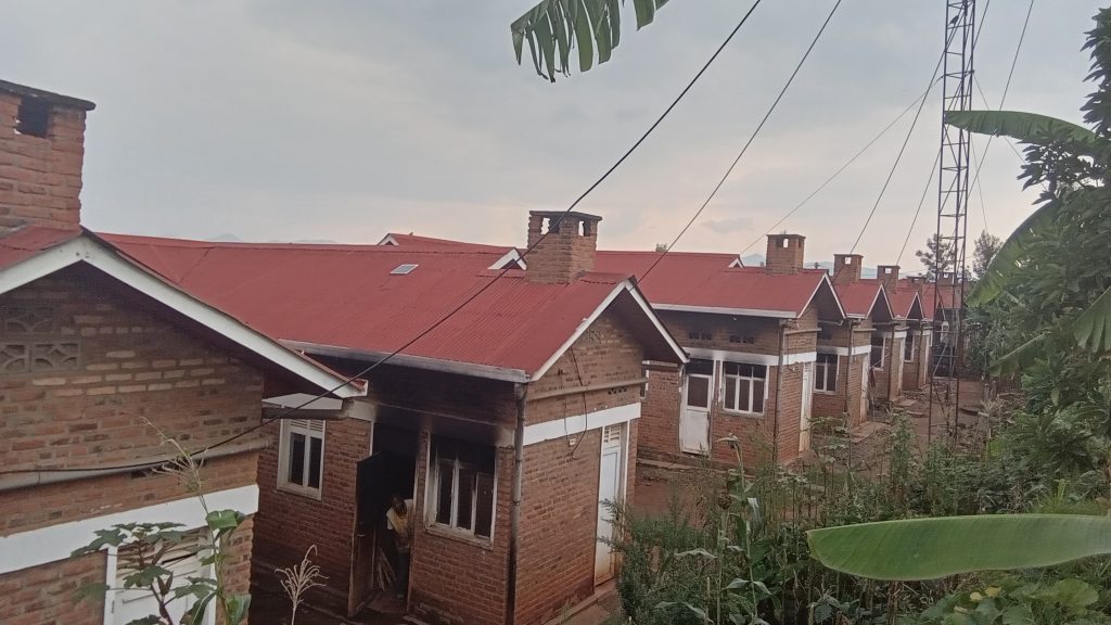 Rutsiro: Mu Mudugudu w’icyerekezo barasaba guhabwa ibyangombwa by’ubutaka