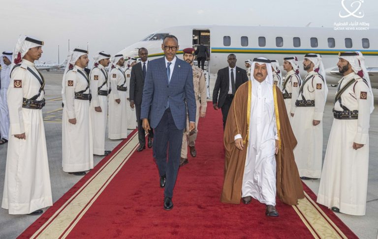 Perezida Kagame mu ruzinduko rw’akazi muri Qatar