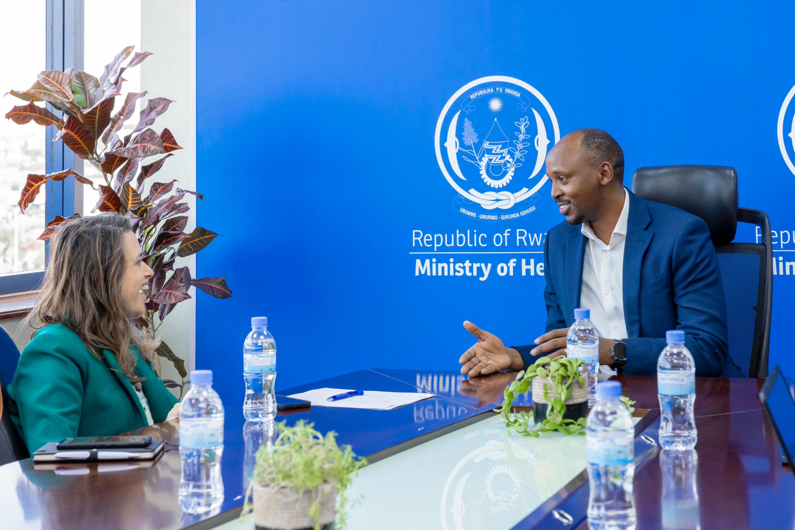Dr Nsanzimana yagiranye ibiganiro na Einat Weiss Ambasaderi wa Isiraheli