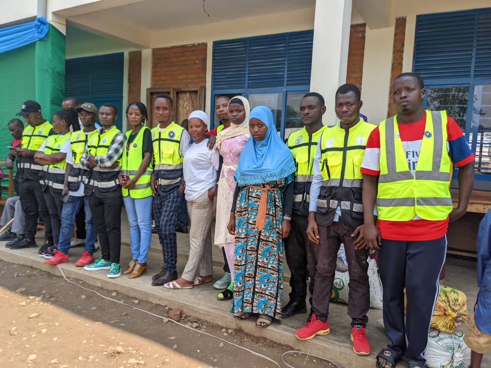 Rusizi:  Urubyiruko rwiyemeje ubutwari rwirinda abanzi bava i Burundi na RDC