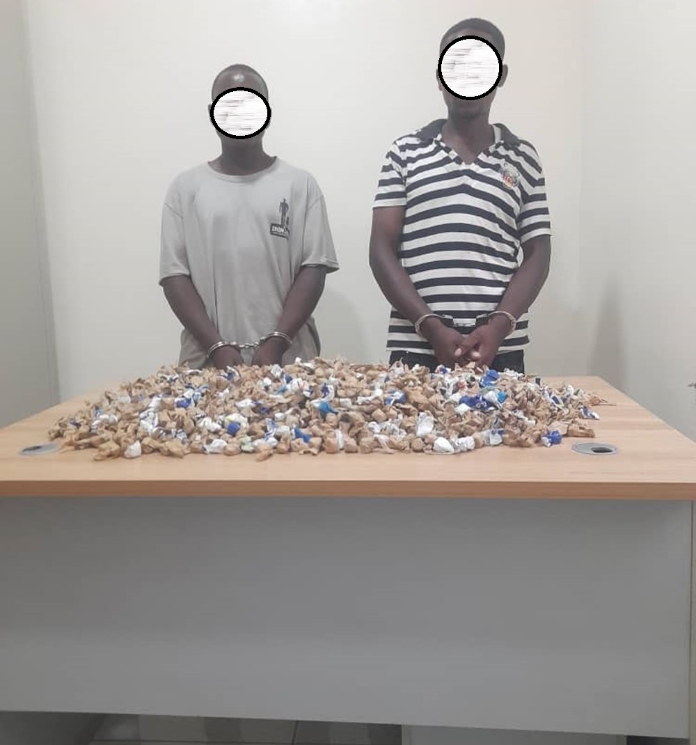 Rubavu:  Abasore 2 bafatanywe udupfunyika 2 000 tw’urumogi