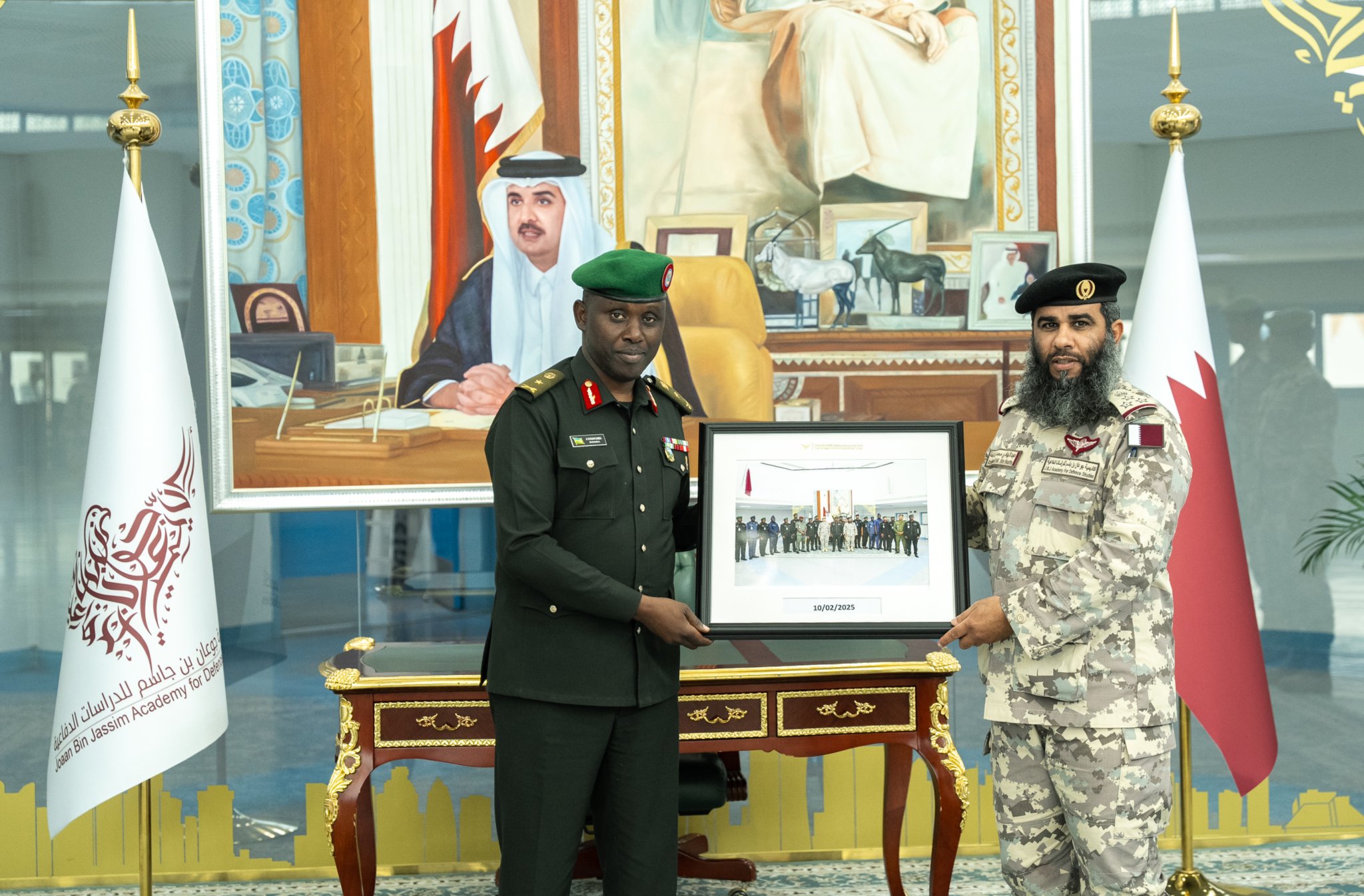 Intumwa z’Ishuri Rikuru rya Gisirikare mu ruzinduko rw’Icyumweru muri Qatar 