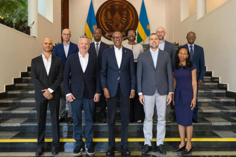 Perezida Kagame yakiriye Bobby Pittman Umuyobozi w’Inama y’Ubutegetsi ya BRD