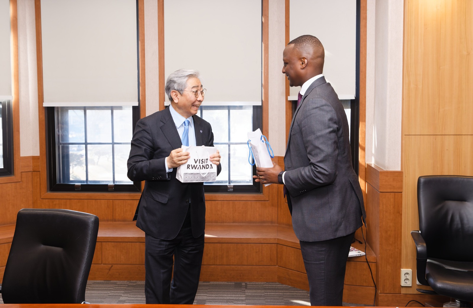 U Rwanda na Koreya y’Epfo baganiriye ku kurushaho guteza imbere ubuvuzi