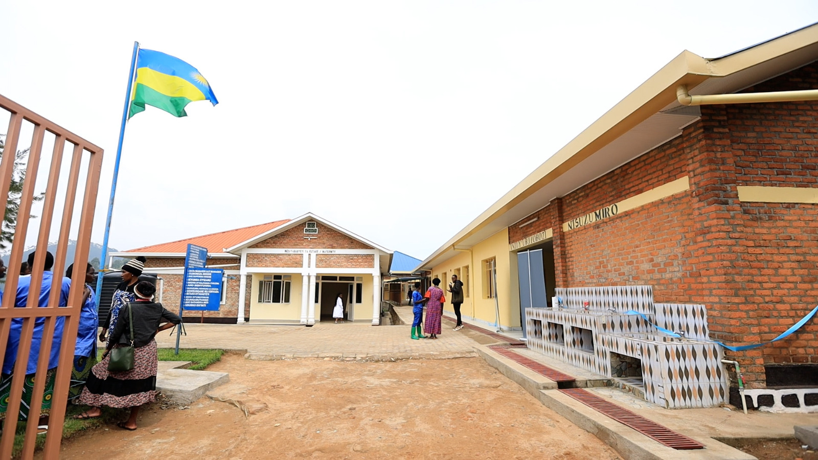 Gakenke: Bagowe n’ingendo bakora bajya gushaka ubakura amenyo