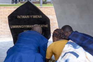 Ibigwi by’Intwari Uwilingiyimana Agathe mu mboni z’abo mu muryango we