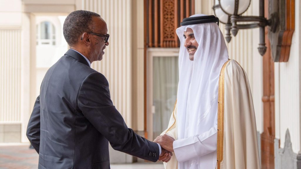 Perezida Kagame yagiranye ibiganiro na Emir wa Qatar ku mubano w’ibihugu byombi
