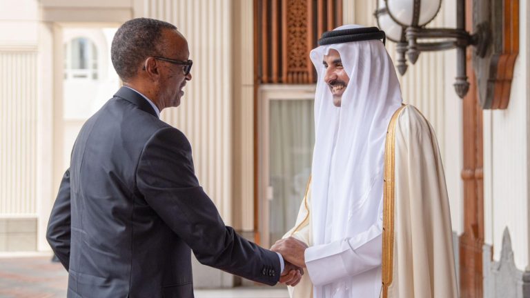 Perezida Kagame yagiranye ibiganiro na Emir wa Qatar ku mubano w’ibihugu byombi