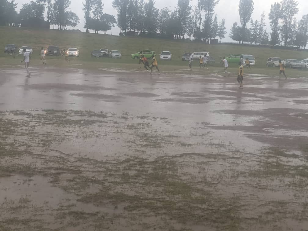 Rusizi: Baratabaza kubera sitade iva n’ikibuga cyayo cyabaye intabire