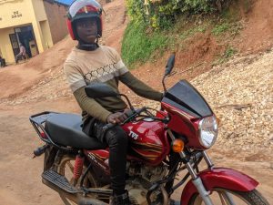 Nyamasheke: Kunyonga igare byamugejeje kuri moto nshya