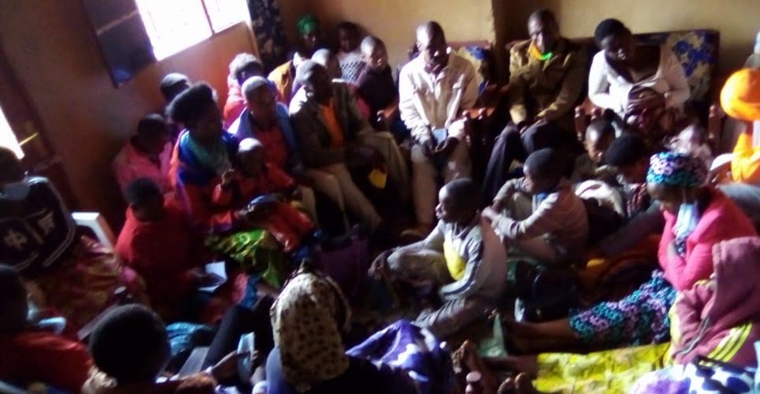 Karongi: Abantu 42 bafatiwe mu ngo basengera ahatemewe