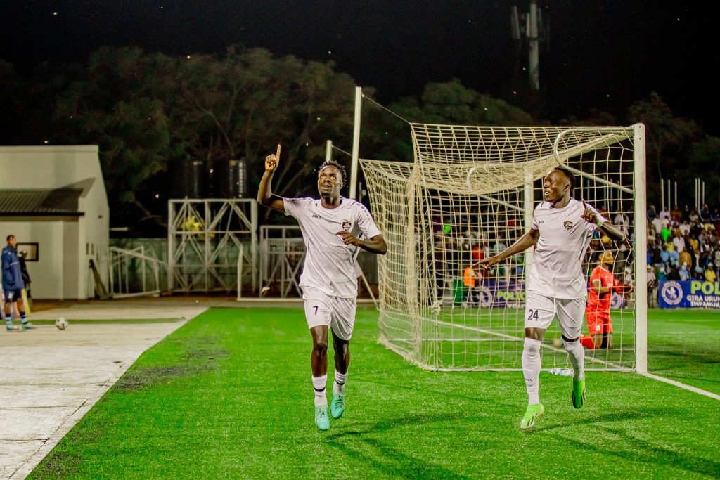 APR FC yatsinze Police FC, ikomeza gusatira Rayon Sports (Amafoto)