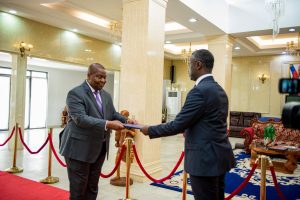 Amb Kayumba yatanze impapuro zo guhararira u Rwanda muri Santarafurika