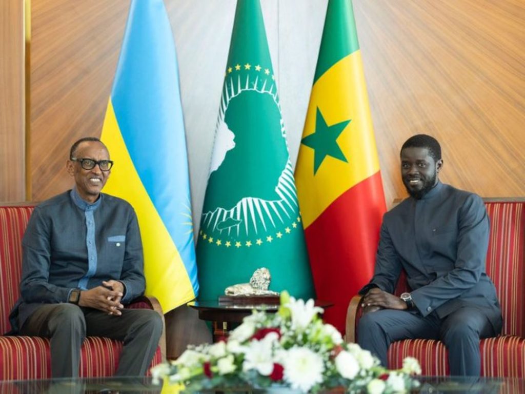 Perezida Kagame yagiranye ikiganiro na Perezida Bassirou wa Sénégal