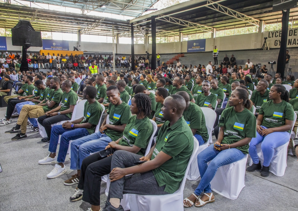 Urubyiruko rwasabye amategeko akarishye ahana abahakana n’abapfobya Jenoside bari mu mahanga 