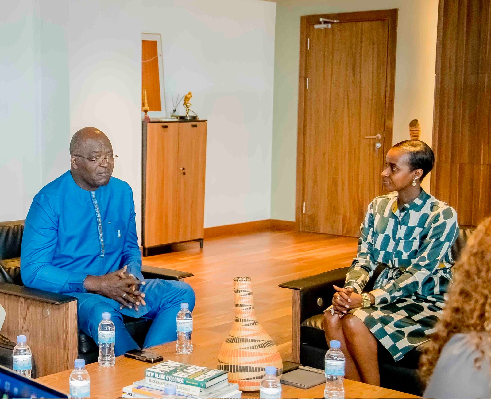 Minisitiri Mukazayire yakiriye Perezida wa CAHB ari mu Rwanda mu ruzinduko rw’akazi