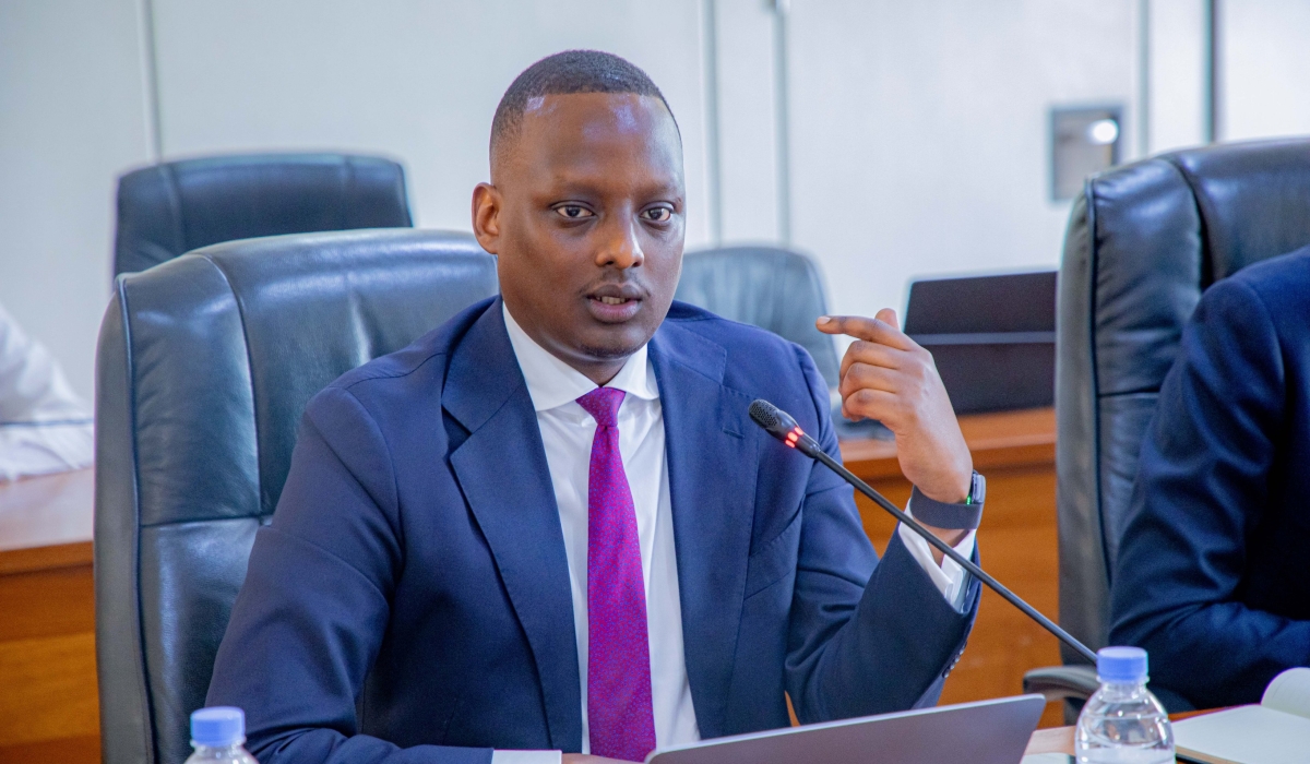 Umubare w’abiga ubuvuzi wikuba inshuro zisaga eshatu buri mwaka