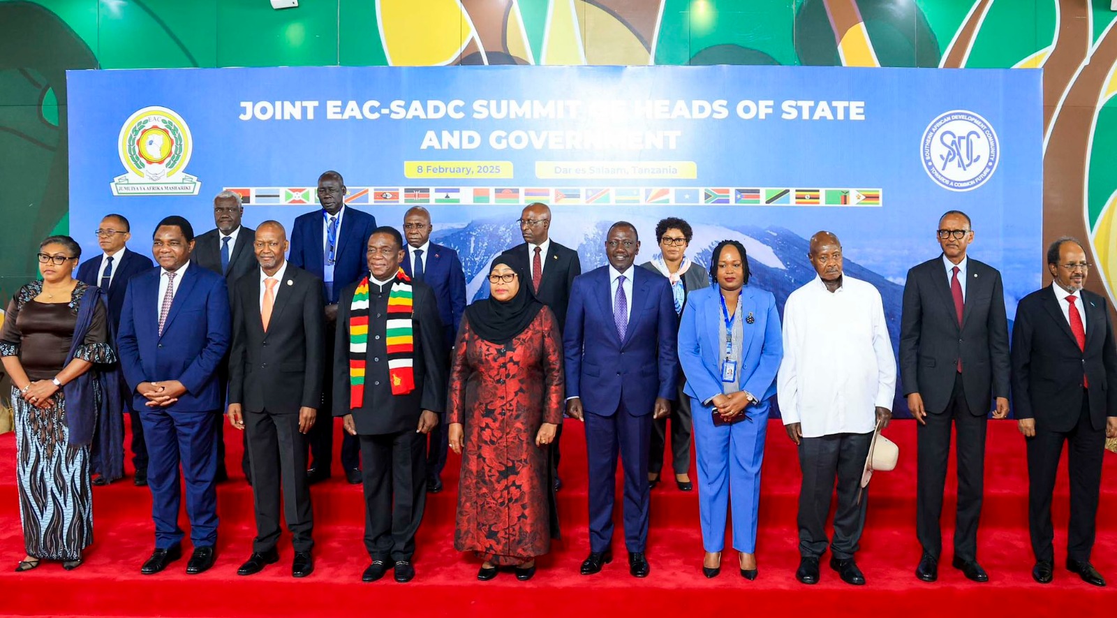 Abakuru b’Ibihugu bya EAC na SADC barongera kuganira ku kibazo cya RDC