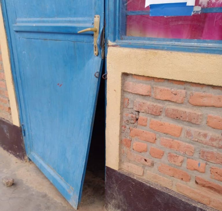 Rutsiro: Abazamu bafunzwe bakekwaho kwiba mudasobwa z’ishuri