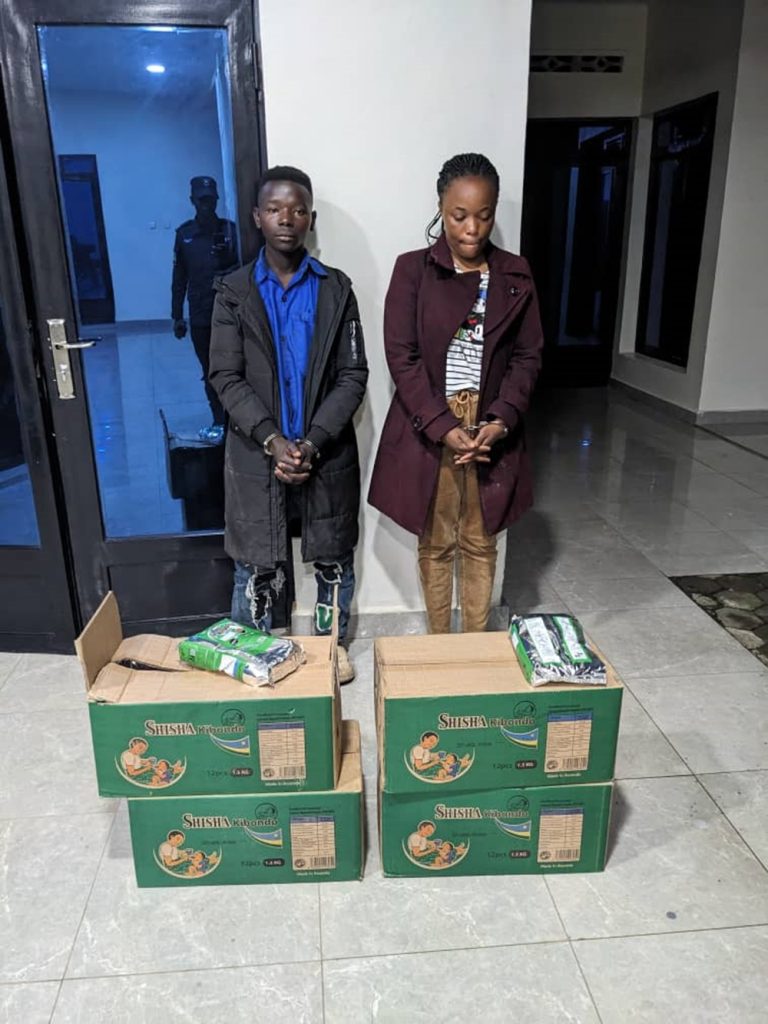 Rusizi: Abakozi 4 bafungiye kwiba shisha kibondo
