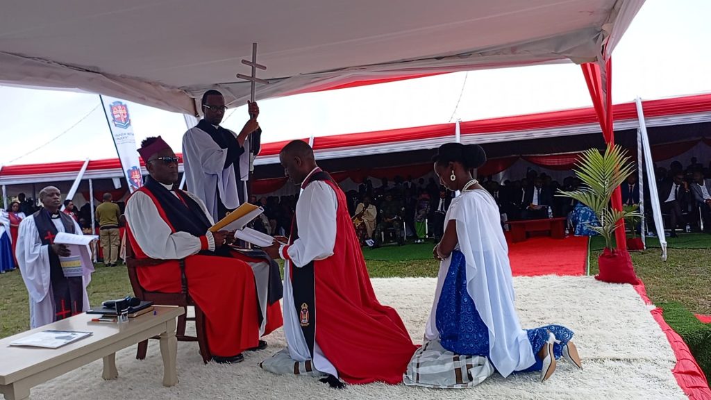 Leta yasabye amadini kwamagana inyigisho z’ubuyobe himikwa Musenyeri