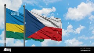 Minisitiri Nduhungirehe yaganiriye na mugenzi we wa Repubulika ya Czech