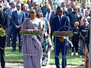 Ndi mu bigishijwe ko Abatutsi  n’Abahutu baturutse hanze y’Igihugu- Dr. Uwamariya