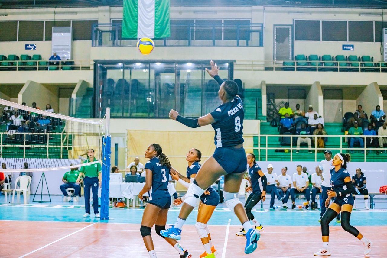 Volleyball: Police y’abagore yatangiye nabi imikino nyafurika