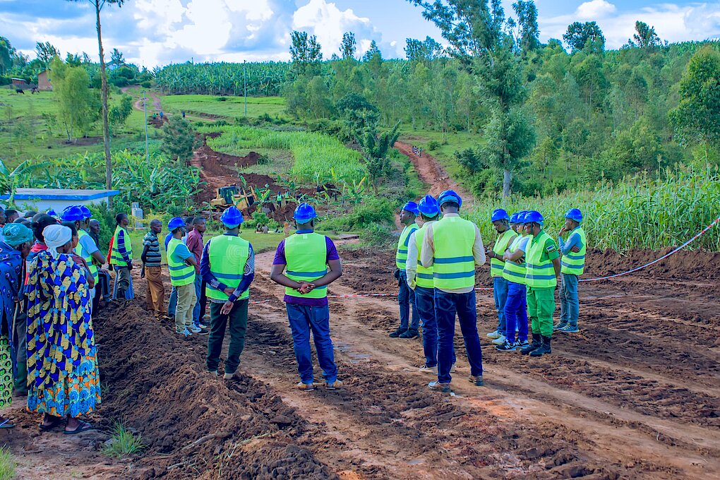 Bahangiwe umuhanda uhuza Ngoma na Kayonza uzatwara miliyari 1.4 Frw