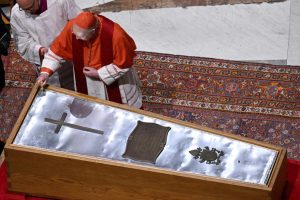 Iby’ingenzi byaranze ishyingurwa rya Papa Francis