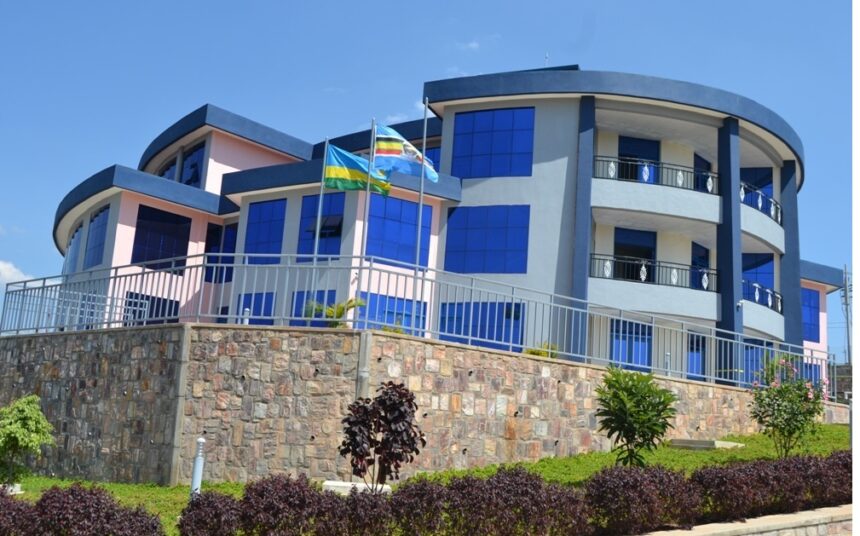 Mwarimu Nsekanabo yisobanuye ku cyaha cyo gusambanya umunyeshuri